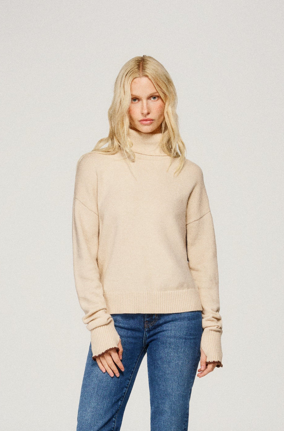 Ellie Turtleneck - Oat
